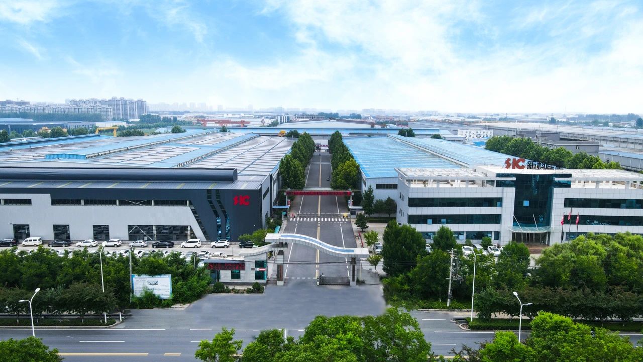 新起美好，科创未来｜英国365集团助力民营经济腾飞荣登河南日报
