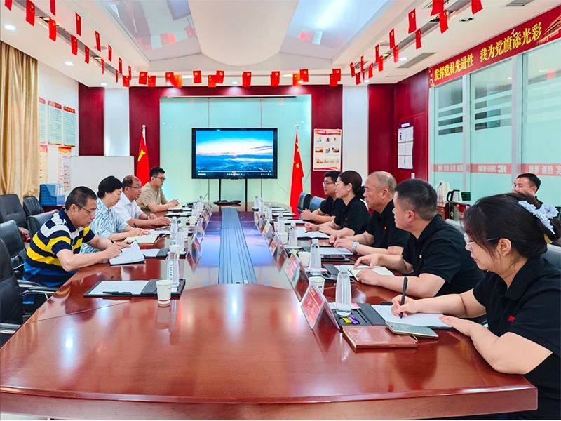 新乡市政协领导一行莅临英国365集团调研