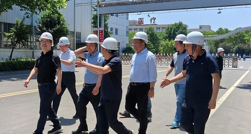 河南工程学院机械工程学院一行莅临英国365集团调研